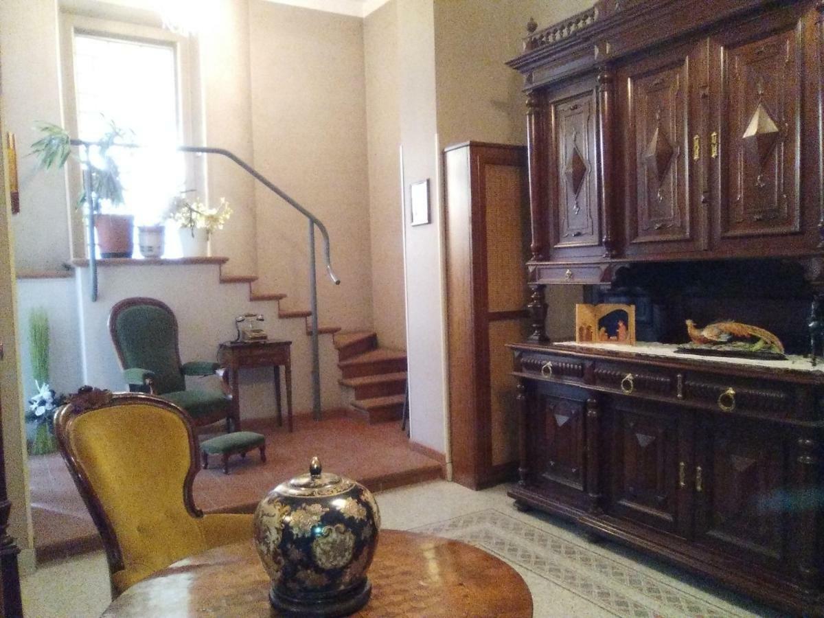 Casa Di Nonna Vercelli Exterior foto